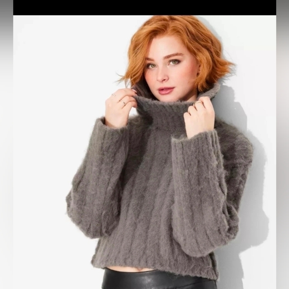 Wild Fable Women's Turtleneck Pullover Holiday Sweater